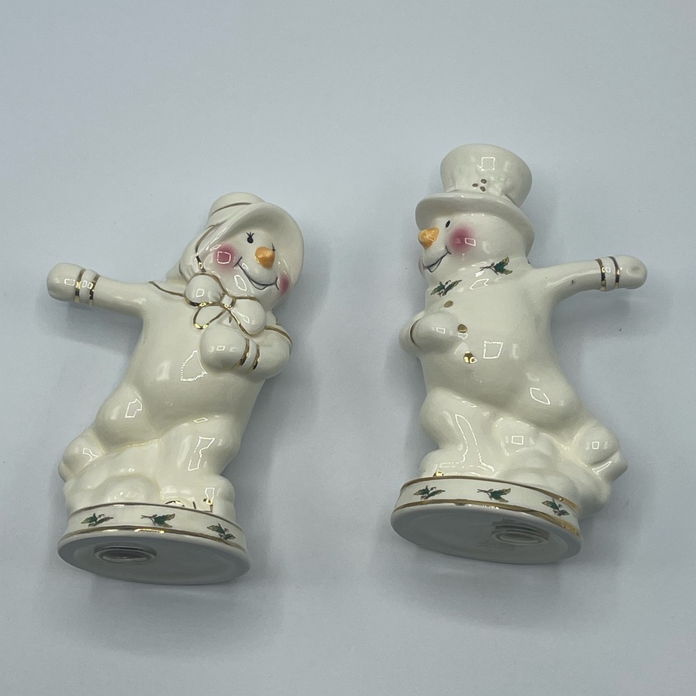 Charming Snowman Skating Duo Salt & Pepper Shakers